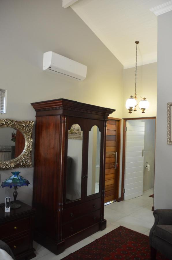 64 On Malabor Bed & Breakfast Pretoria Luaran gambar